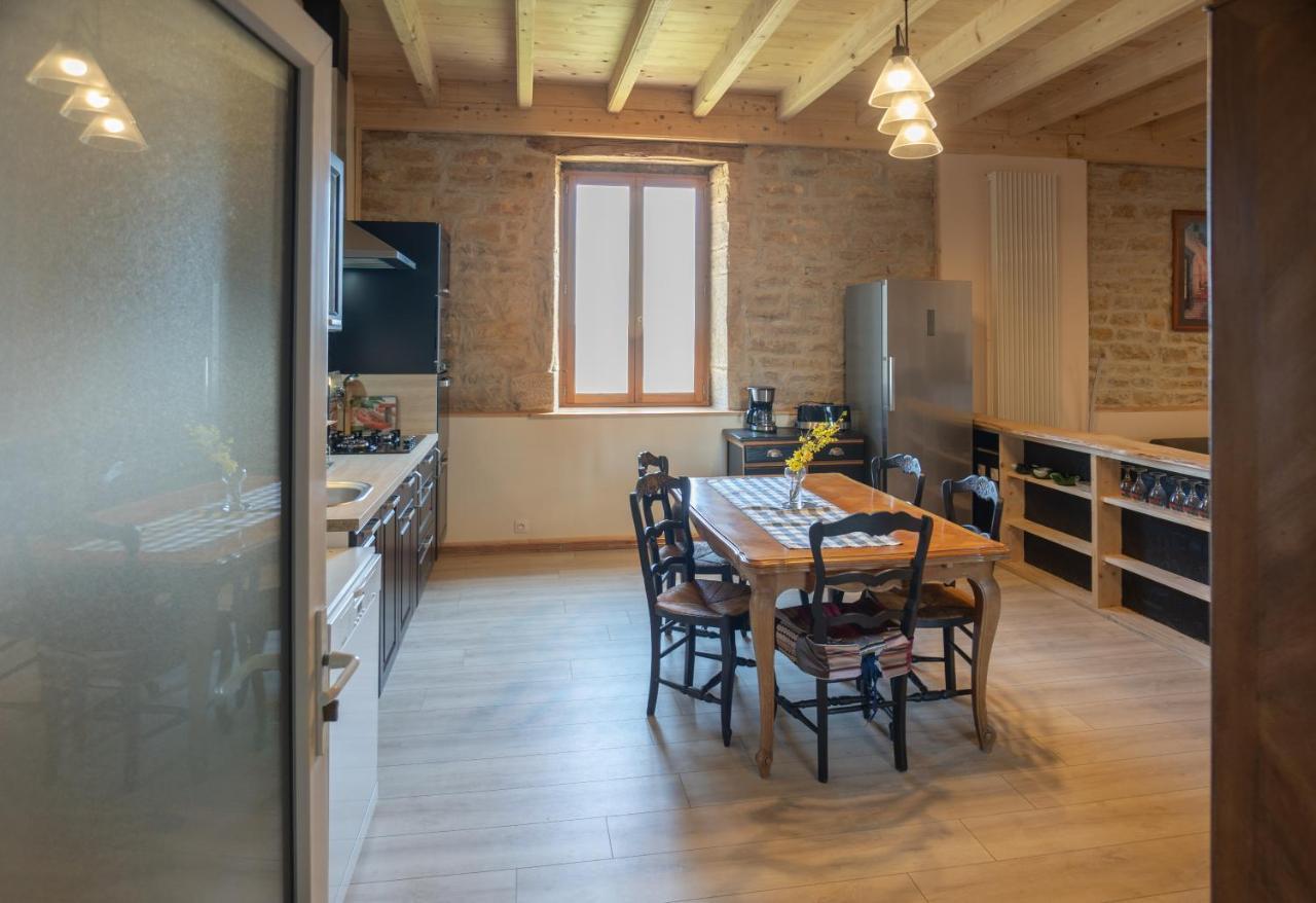 Appartement de charme dans une maison isolée Presilly  Esterno foto